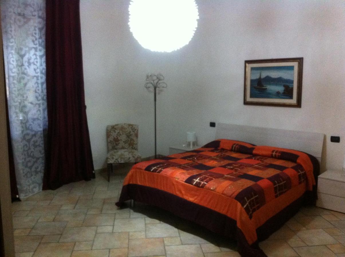 Marinette Bed and Breakfast Barcellona-Pozzo di Gotto Exteriör bild